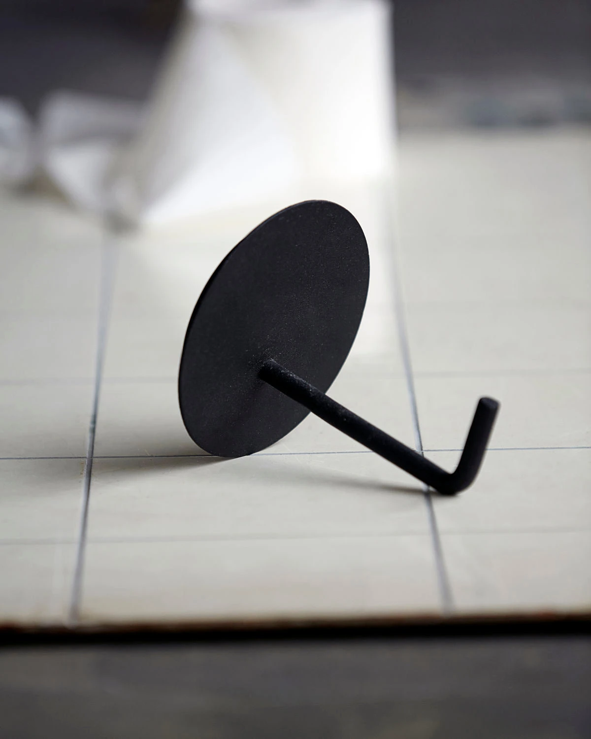 House Doctor Toilet Paper Holder, Text, Black 3 House Doctor Toilet Paper Holder, Text, Black - Image 3