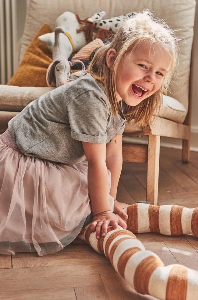 OYOY Baby Daisy Dog Cushion 3 OYOY Baby Daisy Dog Cushion - Image 3