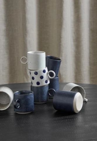GRAINY Cup W. Handle, Dark Blue 2 Pcs. 2 GRAINY Cup W. Handle, Dark Blue 2 Pcs. - Image 2