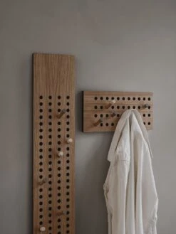 Scoreboard Large, Oak -Furniture Discount Store Scoreboard oak close up e91ab469 5f08 467f 903c f1a4578f9a28