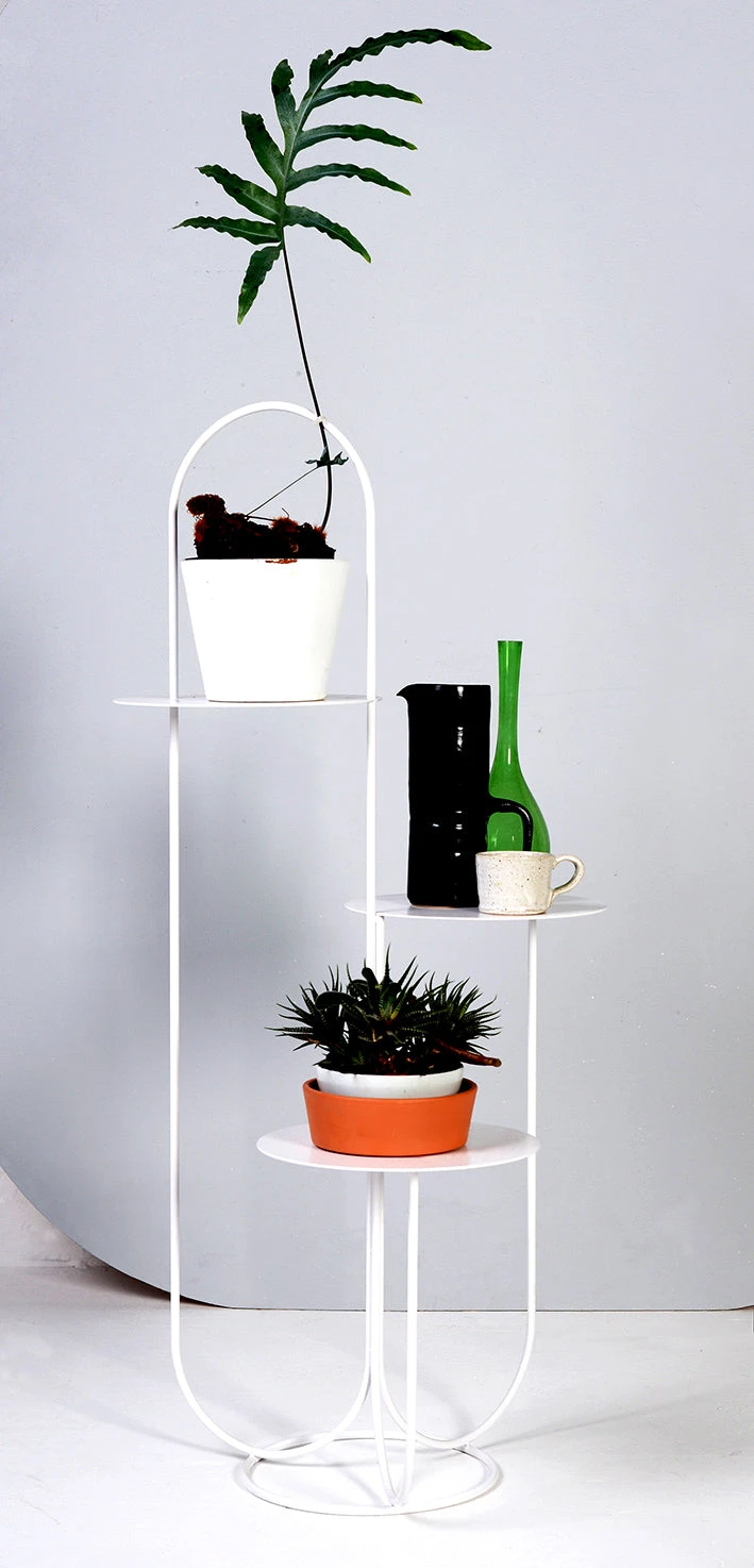 Trumpet Table 5 Trumpet Table - Image 5