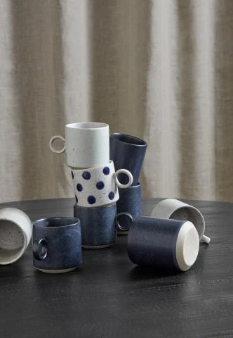 GRAINY Dot Cup W. Handle, Sand/dark Blue 2pcs 2 GRAINY Dot Cup W. Handle, Sand/dark Blue 2pcs - Image 2